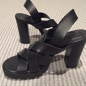 Zara high heel sandals sz 9 black NWOT never worn